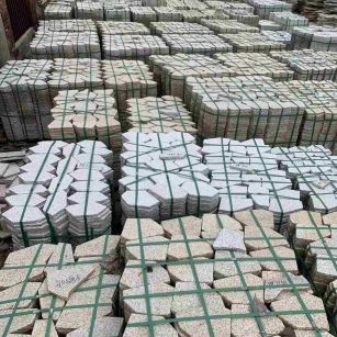 邯郸 黄金麻白麻花岗岩荔枝面地铺石(冰裂纹)