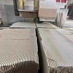 邯郸 车间生产日常，黄金麻白麻花岗岩