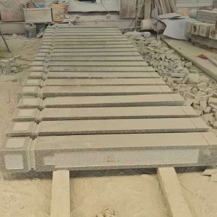 邯郸 芝麻白异形加工雕刻-栏杆大柱，方柱