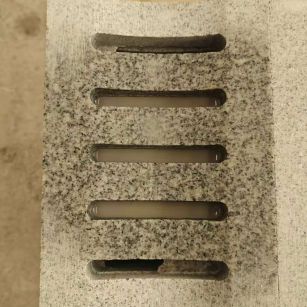 邯郸 芝麻白拉丝面花岗岩U型开槽排水槽