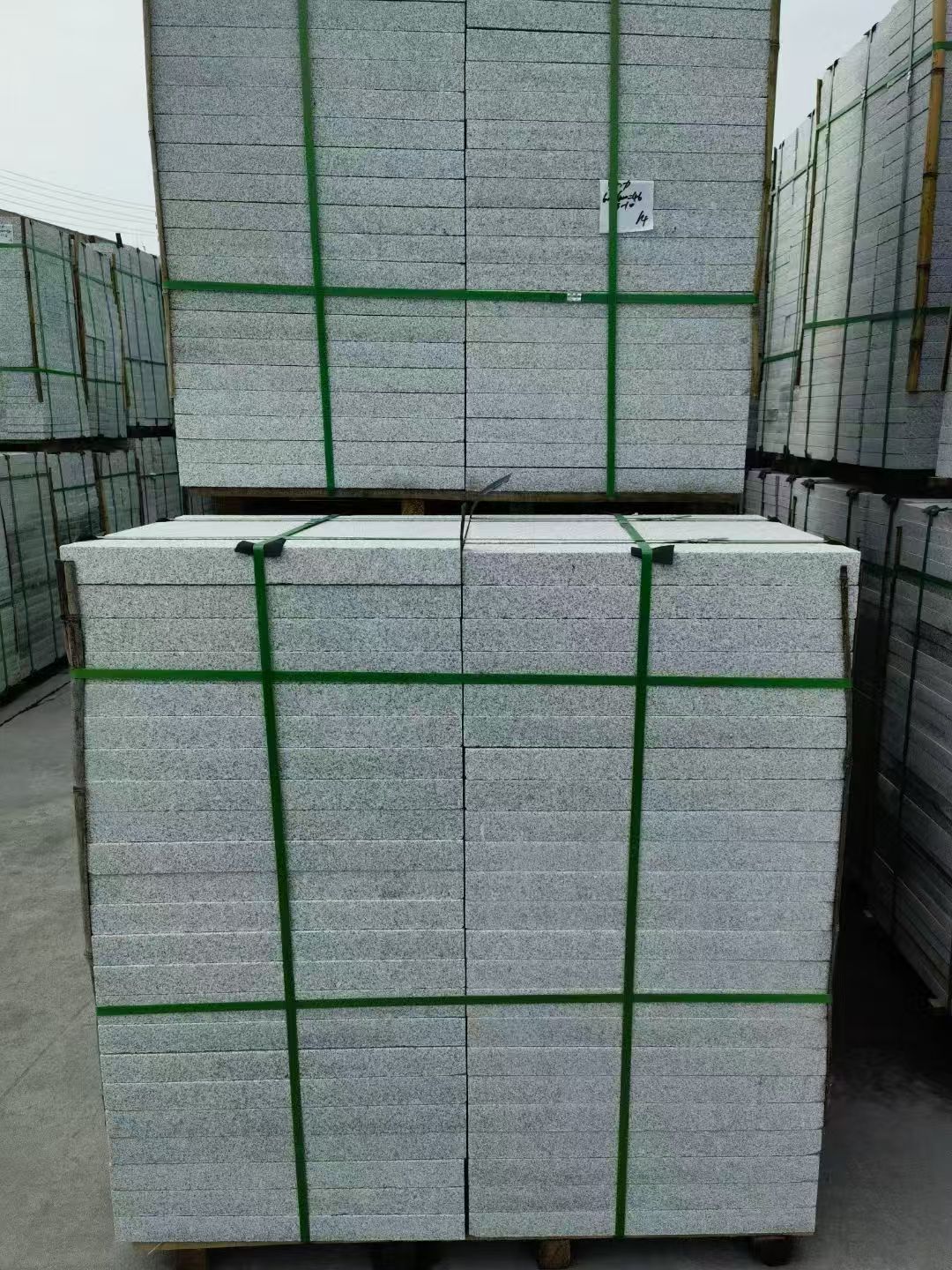 邯郸 芝麻白火烧，园林广场市政工程地铺石，1.8~5.0厚均有现货