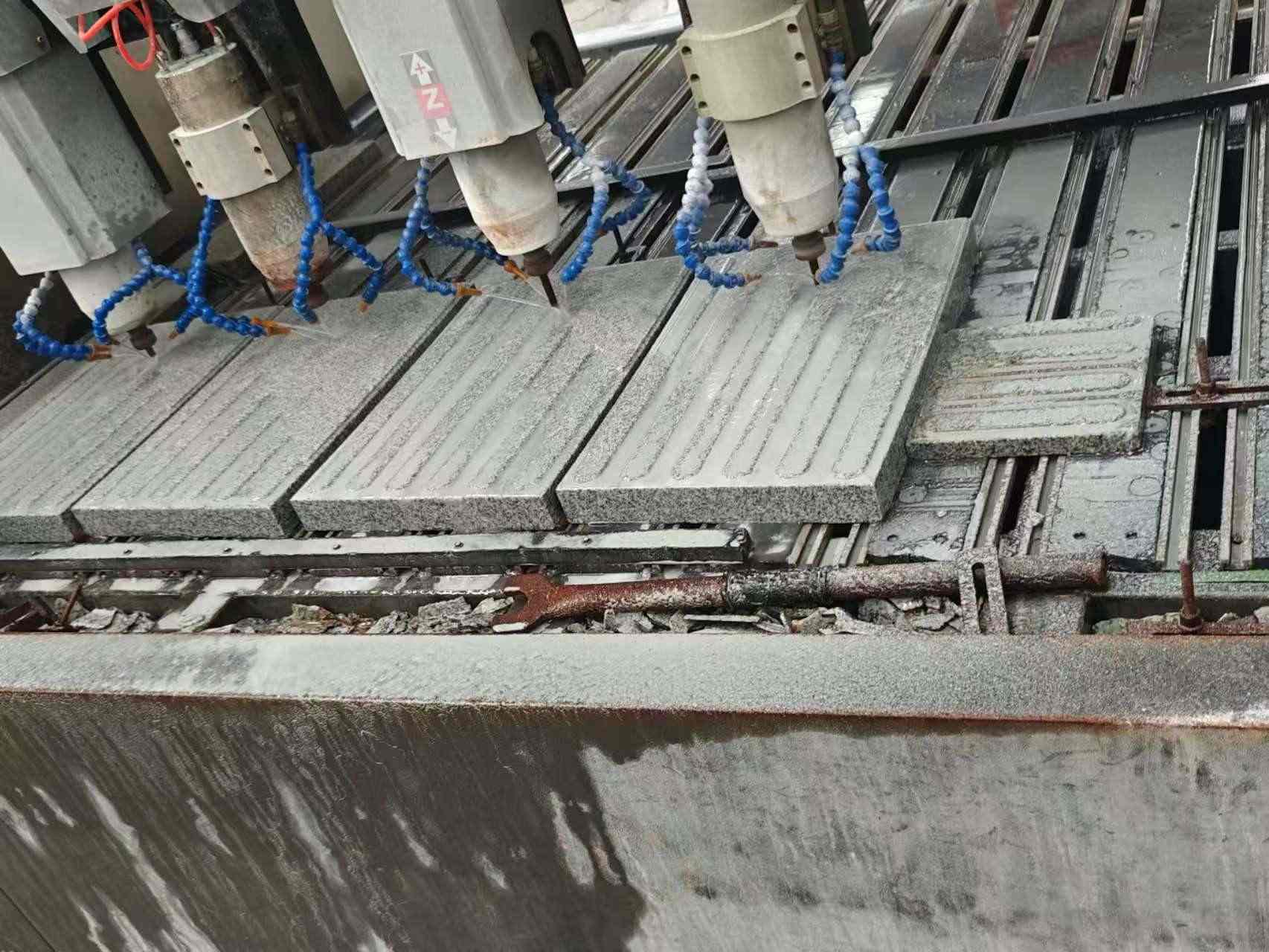 邯郸 芝麻白花岗岩荔枝面盲道雕刻