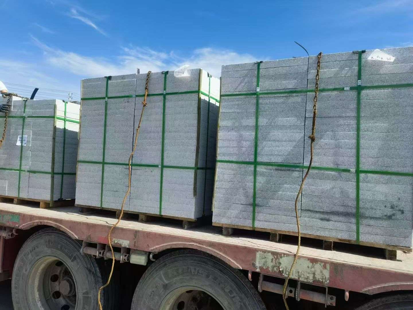 邯郸 芝麻白花岗岩地铺石装车日常