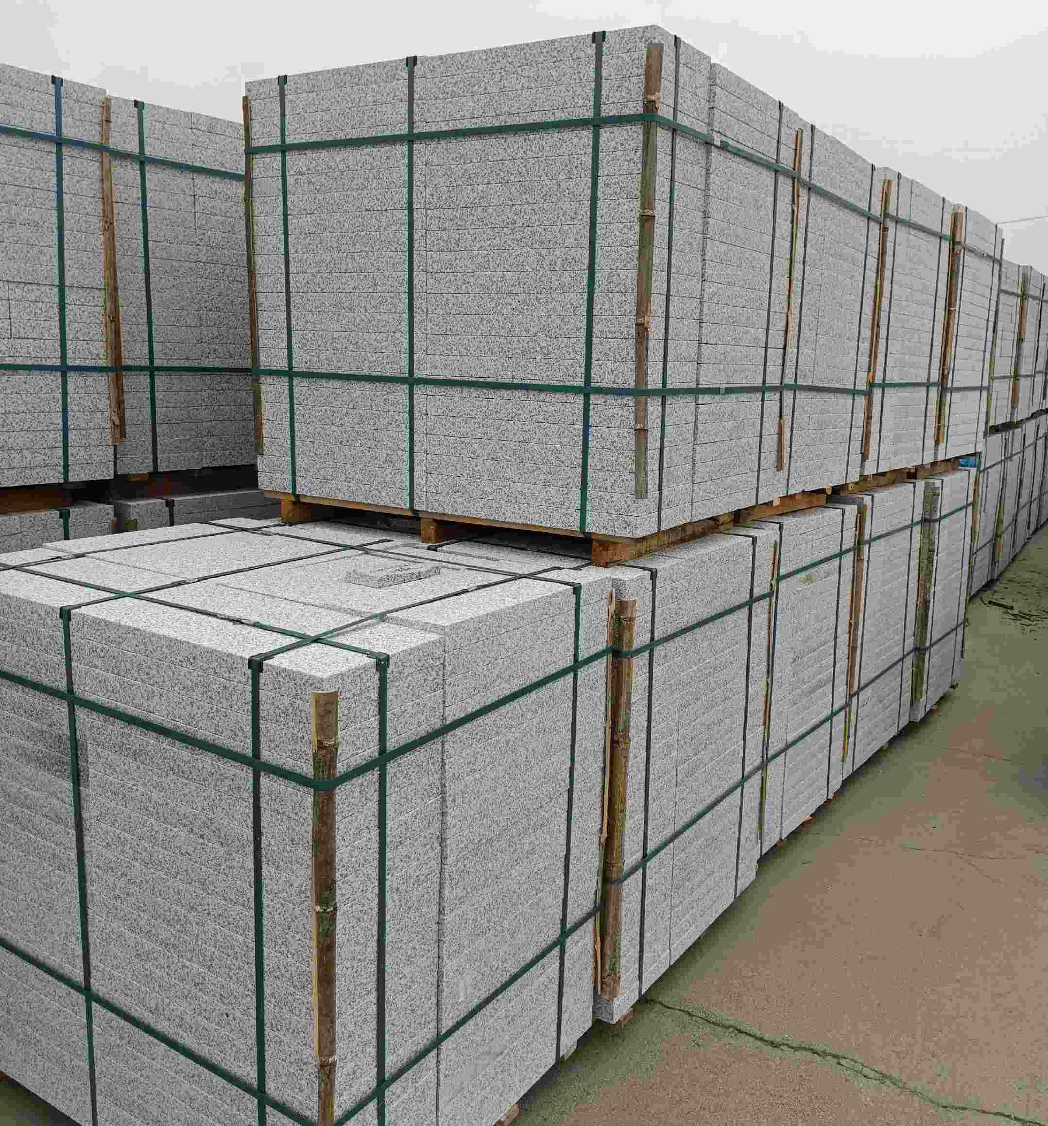 邯郸 白麻花岗岩石材荔枝面地铺石（300*600*50）