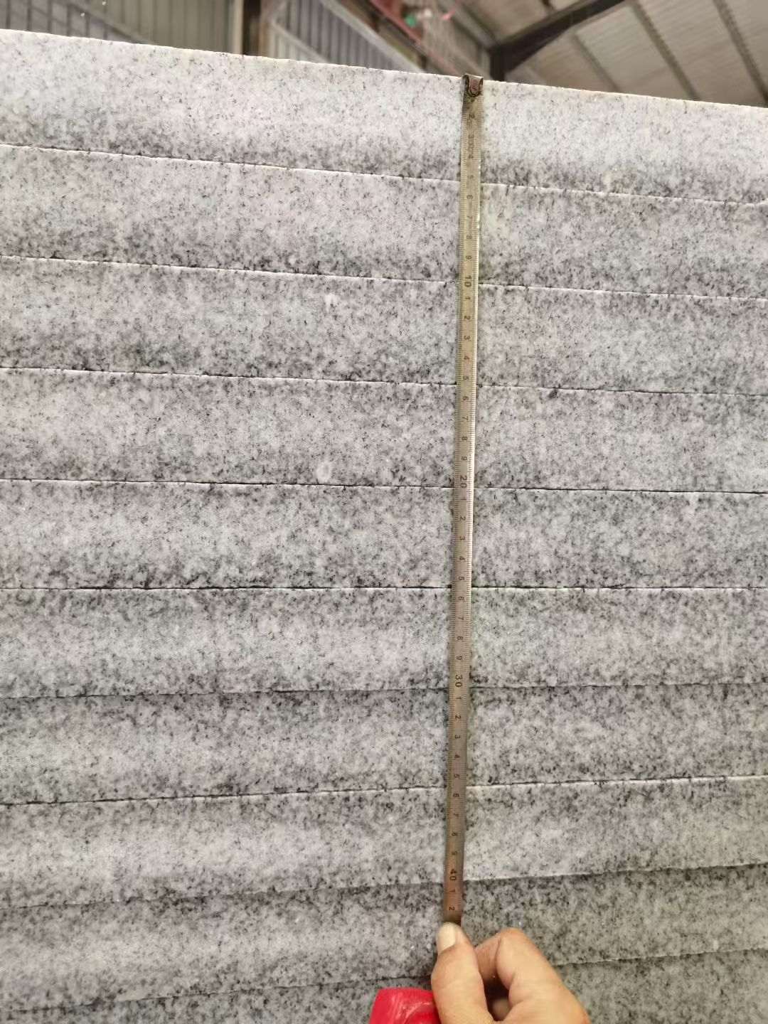 邯郸 芝麻白火烧成品厚薄均匀，B料价格接近A料质量