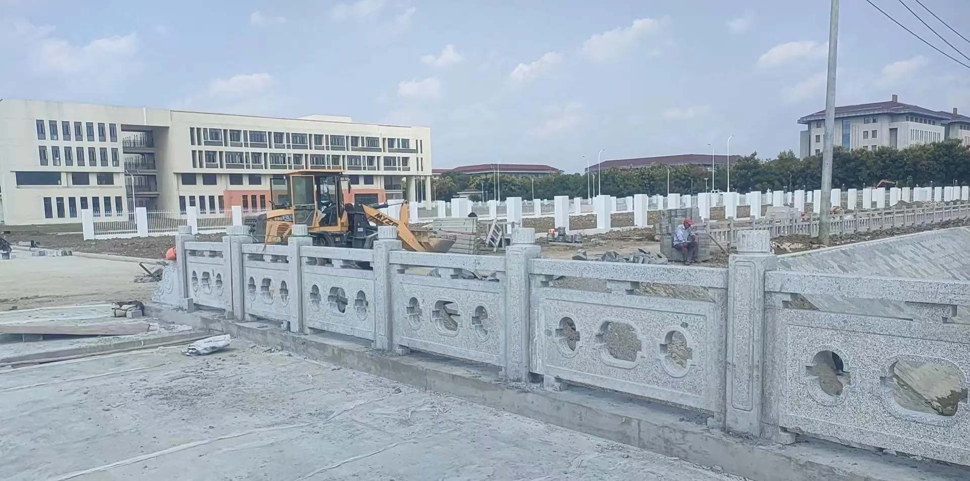 邯郸 白麻花岗岩荔枝面河道栏杆