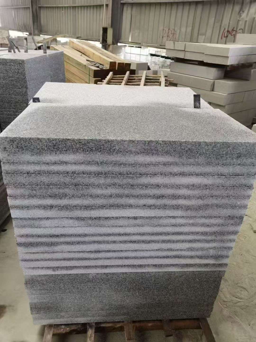 邯郸 芝麻白5公分火烧地铺成品，900*400，规格可定制